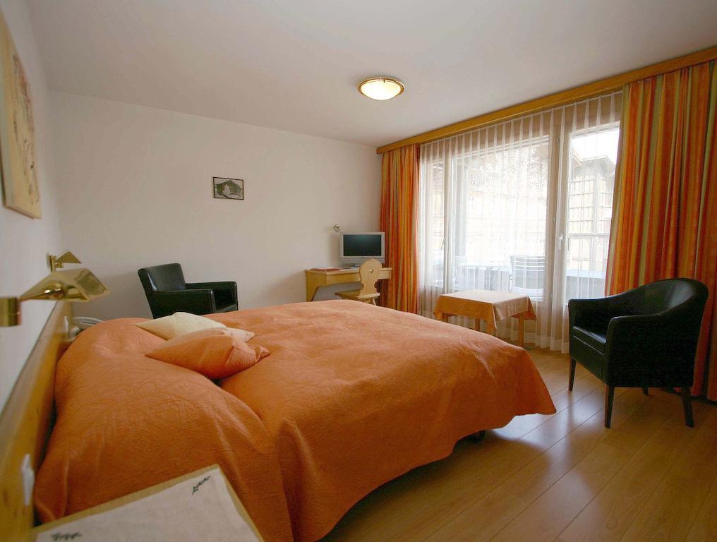 Hotel Poestli Maloja Pokój zdjęcie